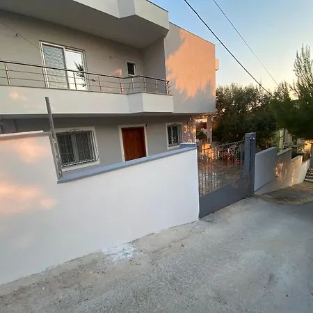 Hajdini Apartament Apartment Sarande
