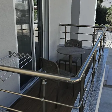 Hajdini Apartament Sarande