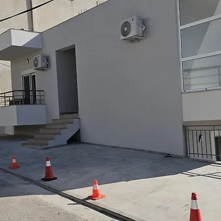 Hajdini Apartament * Sarande